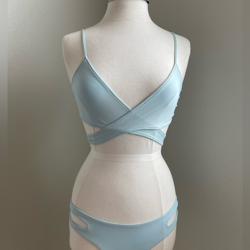 L*SPACE Bikini 2 pcs- Chloe Wrap Top + Estella Bottom in Sky Blue - Picture 9 of 16